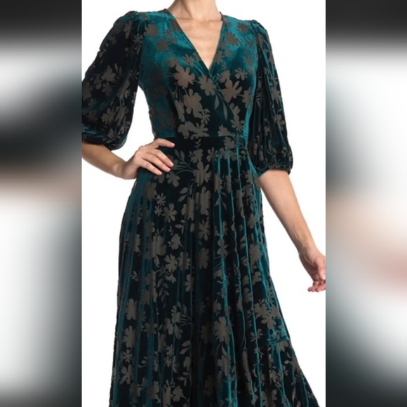 Calvin Klein Dresses Calvin Klein Green Velvet Floral Dress Poshmark